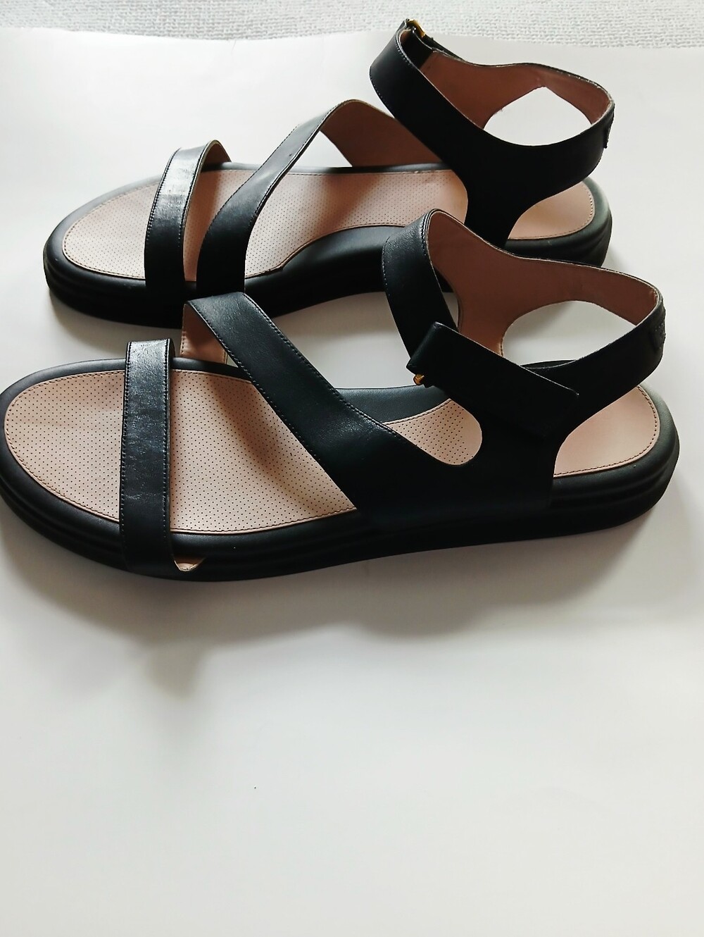 EUC Cole Haan Mirabelle Women's Strappy Flat Black Leather Sandals, Size 10B - Picture 7 of 11